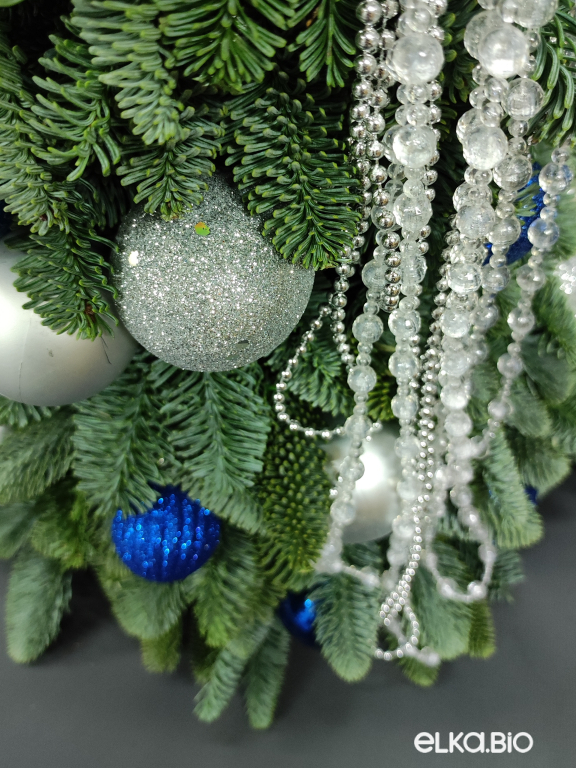 Настольная новогодняя елка из Нобилиса Водопад надежды Ю42-В706