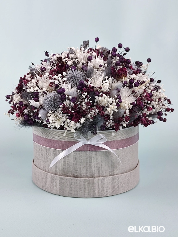 Композиция из цветов в шляпной коробке Т145-B103