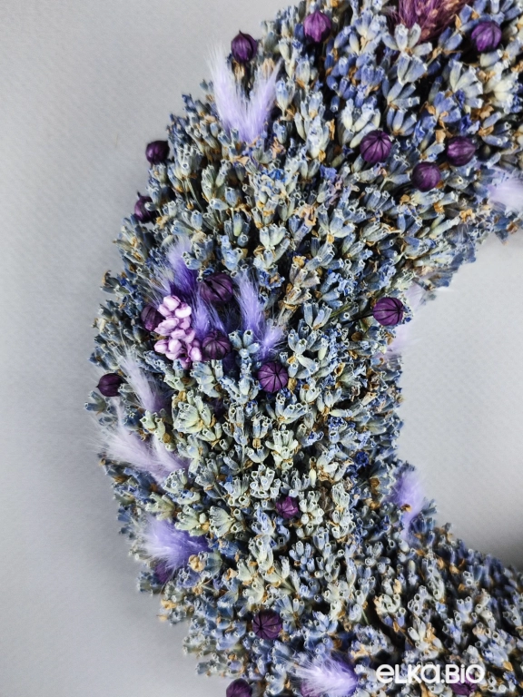 Венок из цветов лаванды Ю74-B106