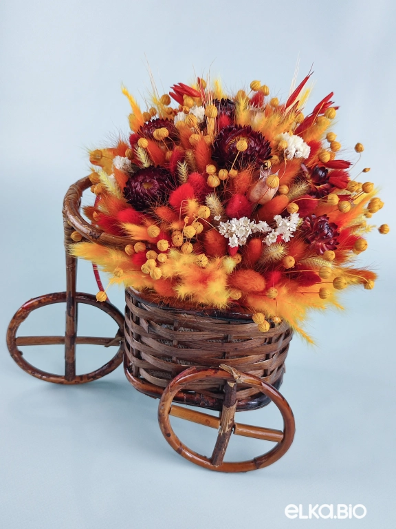 Композиция из овса, пшеницы и гелихризума в корзине Т185-B107