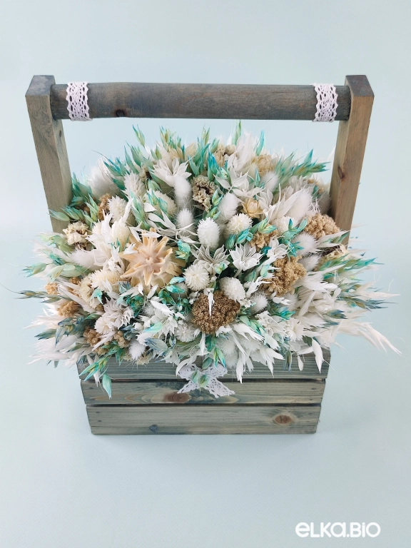 Композиция из овса и сухоцветов в ящике Т168-B104