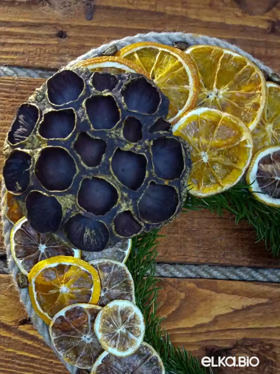 Венок декоративный в форме сердца Апельсиновое сердце П10-В17