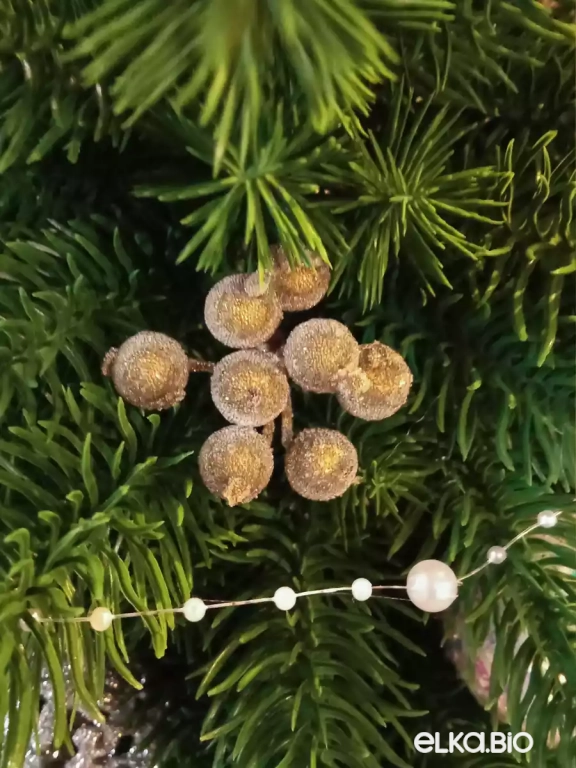 Настольная декоративная елка из хвои с шарами Загадка морозной зимы Ю12-В27