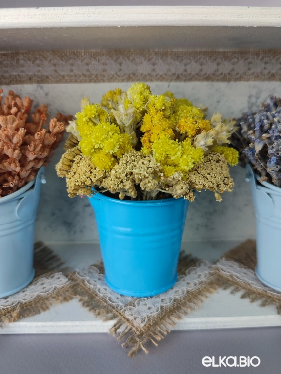 Композиция с цветами лаванды и лимоника Т128-B101