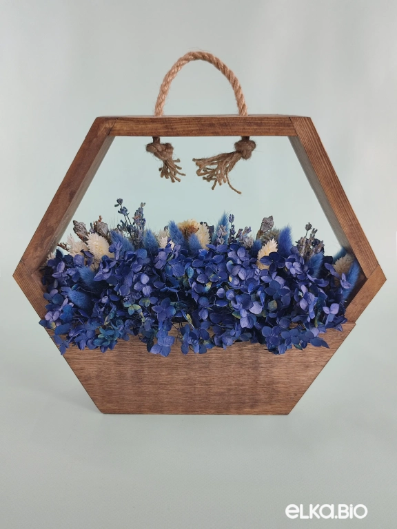 Подвесная композиция из белых и синих сухоцветов А155-B107