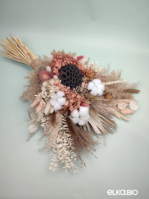 Стабилизированный букет с лотосом, гортензией,  пампасной травой и хлопком А183-B114