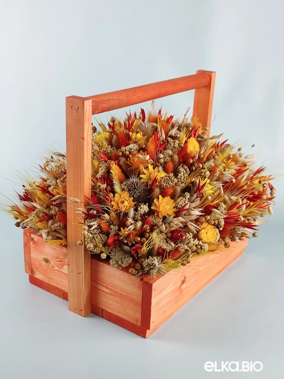 Композиция из сухоцветов в большом ящике Т151-B103