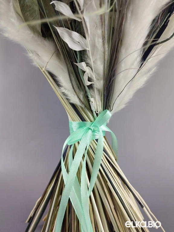 Большой букет из сухоцветов с розами Ю59-B100