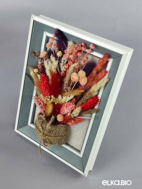 Панно из красных цветов Т124-B101 с камышом и лагурусом Панно из красных цветов Т124-B101 с камышом и лагурусом