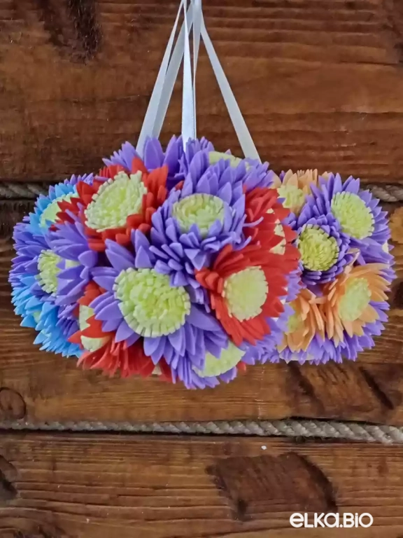 Декоративный набор шаров из фоамирановых цветков Три желания А46-В41