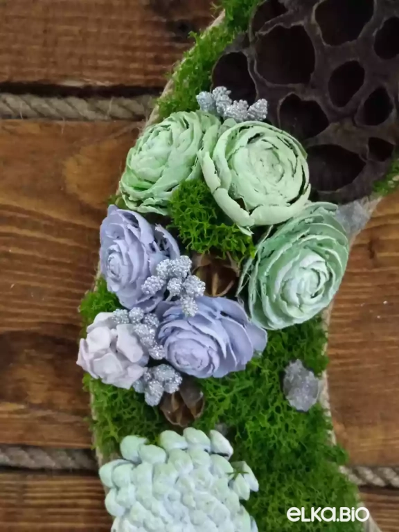 Венок декоративный Нежность бакули Ю3-В17