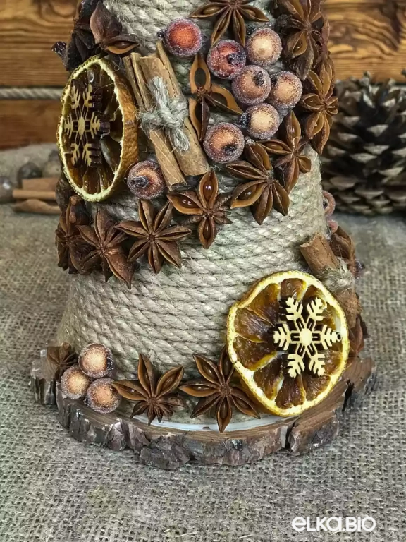 Настольная декоративная елочка Маяк Т30-В2