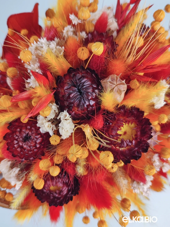 Композиция из овса, пшеницы и гелихризума в корзине Т185-B107