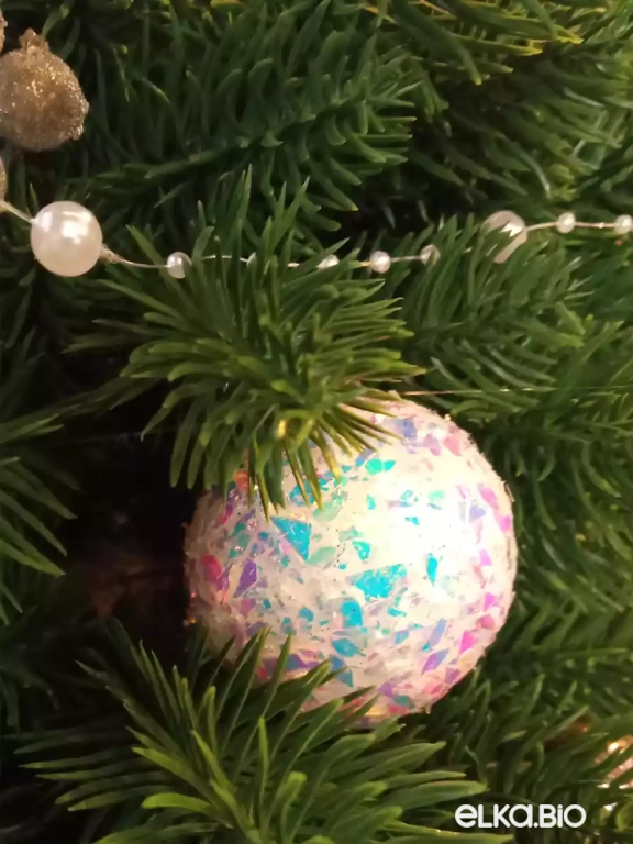 Настольная декоративная елка из хвои с шарами Загадка морозной зимы Ю12-В27