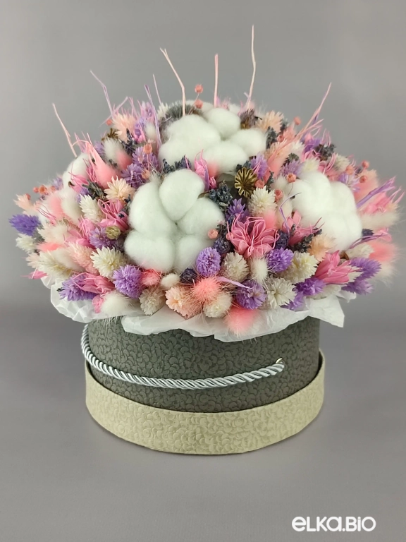 Шляпная коробка с цветами фаляриса и хлопка Т117-B100